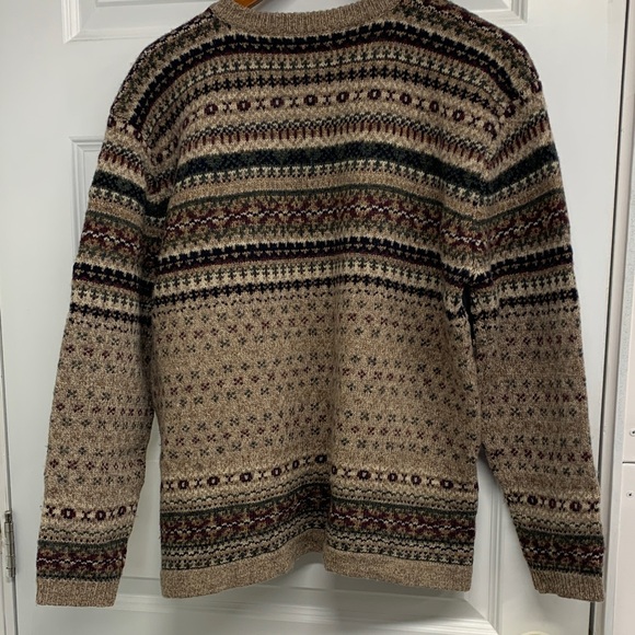 Women's 100% Wool Patterned Cardigan Sweater - Picture 3 of 16